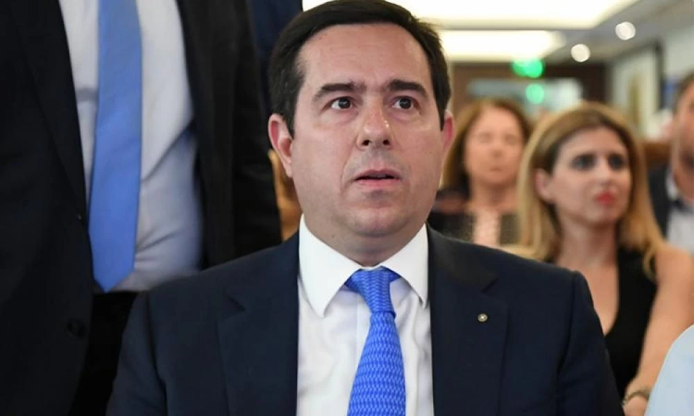 Μηταράκης: Αρχές Μαΐου ξεκινάει ο εμβολιασμός στις δομές φιλοξενίας